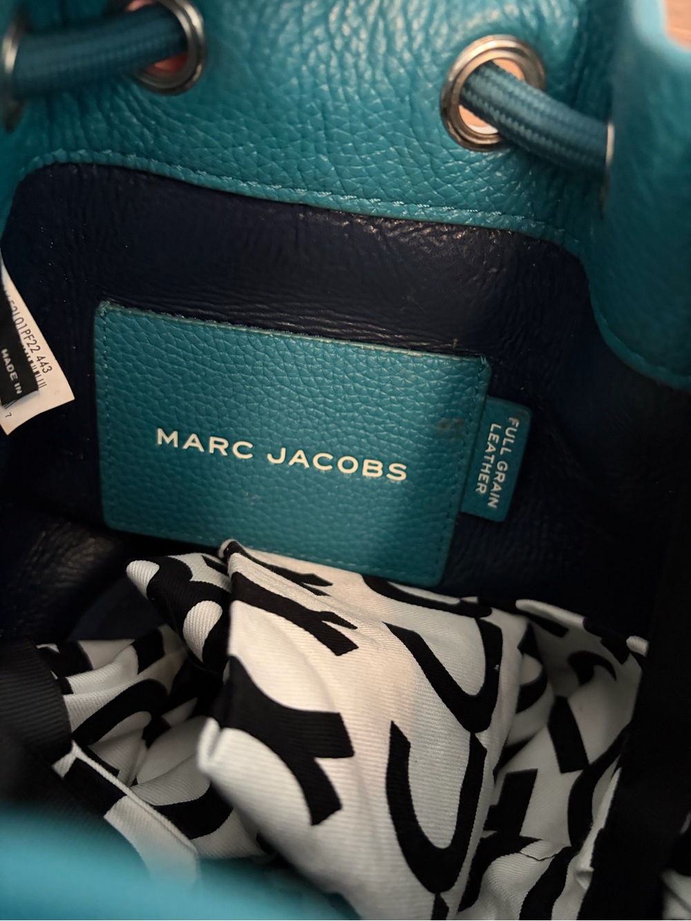 Marc Jacobs Teal Bucket Bag with Dust Bag - Picture 8 of 9